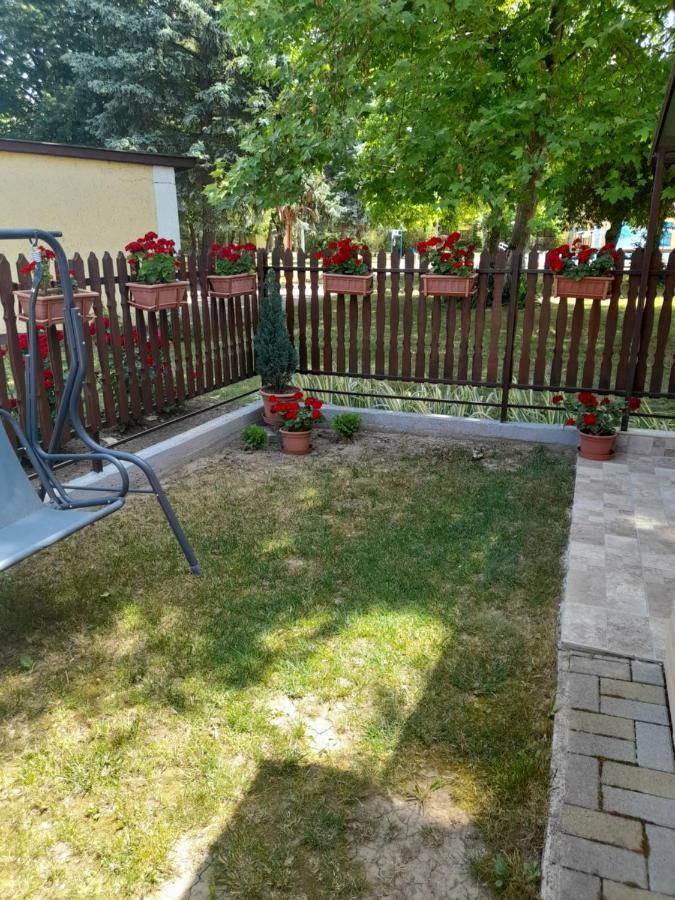 Thermal Apartman Tiszafuered Exterior foto
